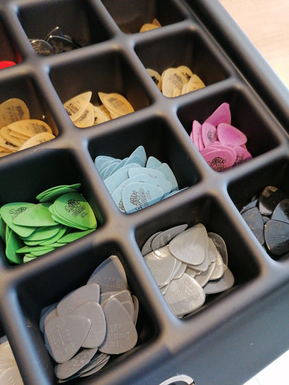 Plectrums