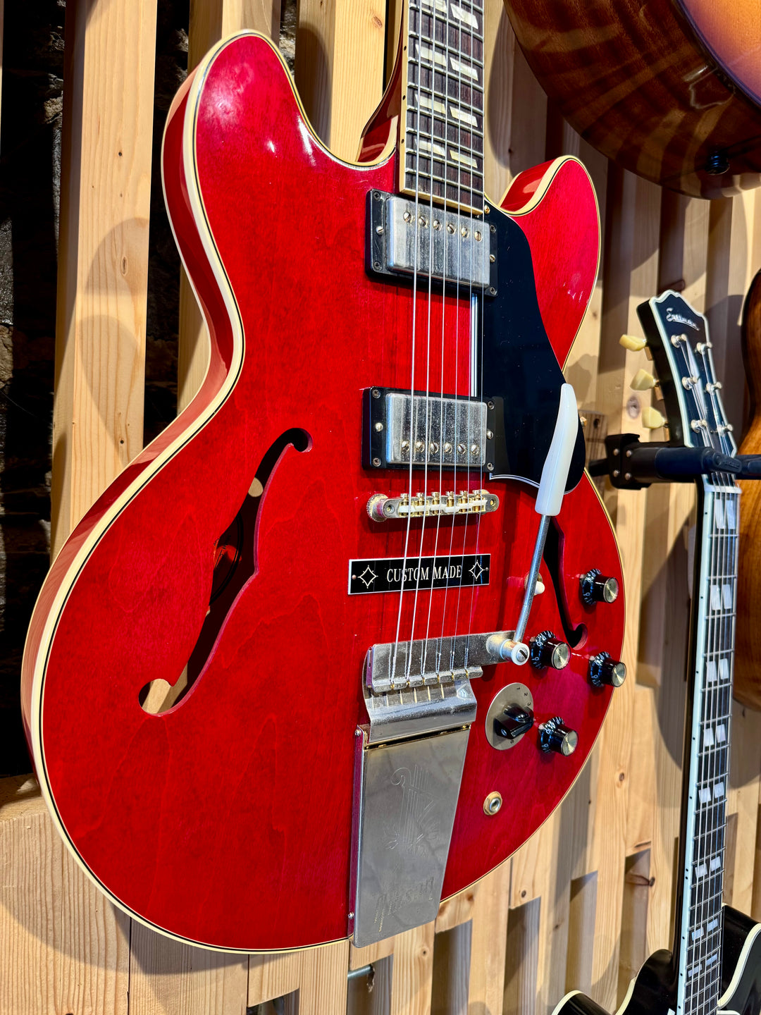 ギター Gibson Memphis Limited Run1964 ES-345TD Gibson Memphis 1964 ES-345TDC Maestro Sixties Cherry (SN