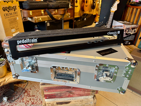 Pedaltrain Classic 2 Pedalboard & Tour Case (Preloved)