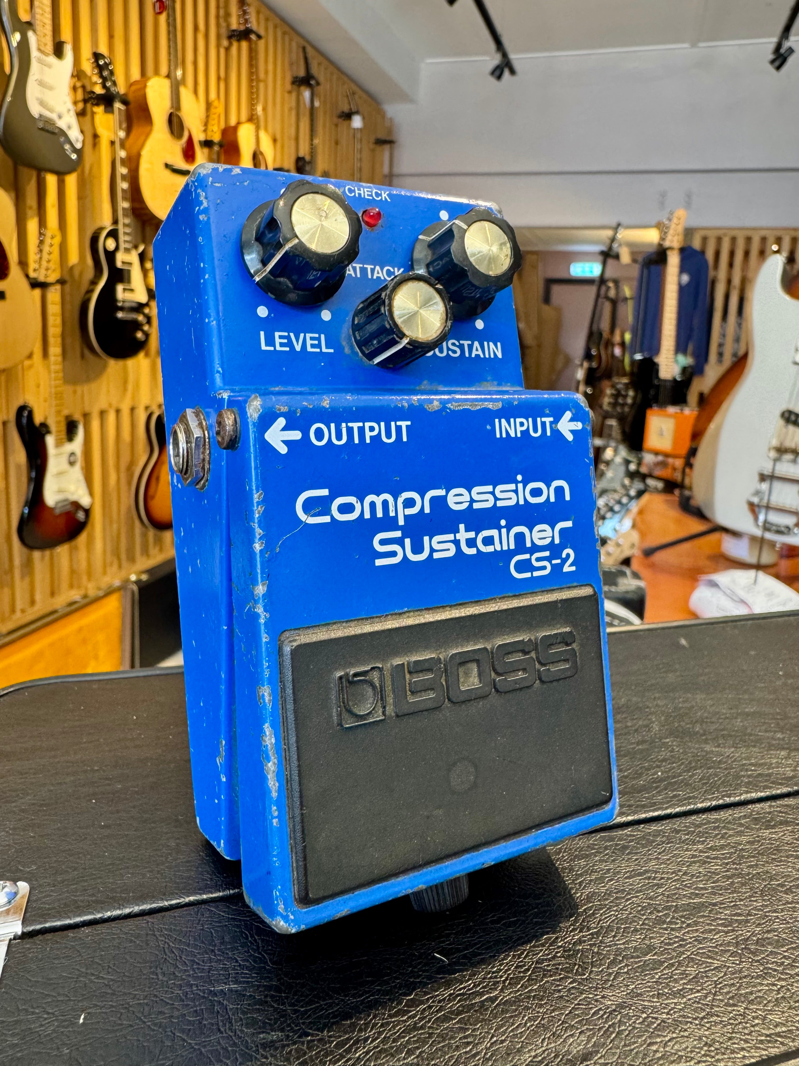 Boss CS 2 Compressor Sustainer - VGW - YouTube