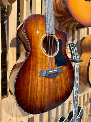 Taylor 224ce-K DLX Electro Acoustic (Preloved)