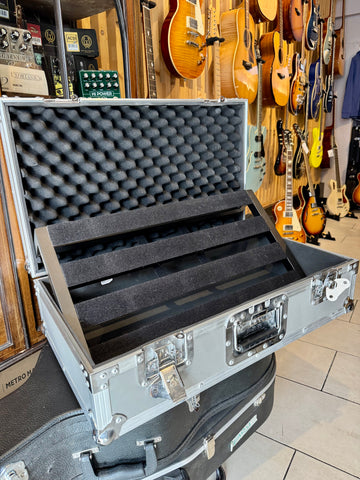 Pedaltrain Classic 2 Pedalboard w/ Tour Case (Preloved)