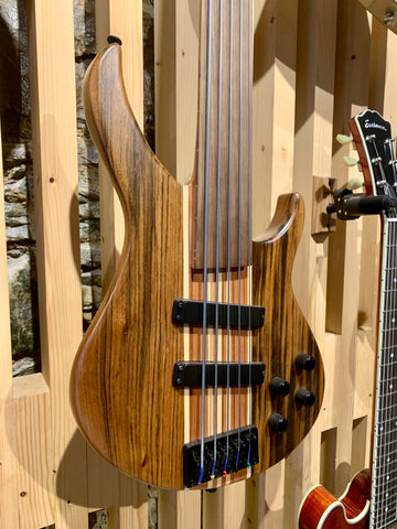 Harley Benton HBZ-2005 Deluxe 5-String Fretless Bass (Preloved)