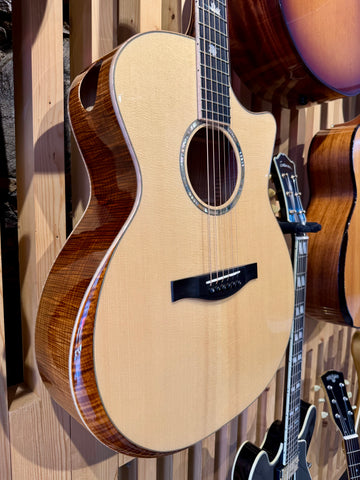 Eastman AC622ce Electro Acoustic (Preloved)