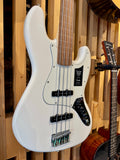 2022 Fender Player Jazz Fretless Bass (Preloved)